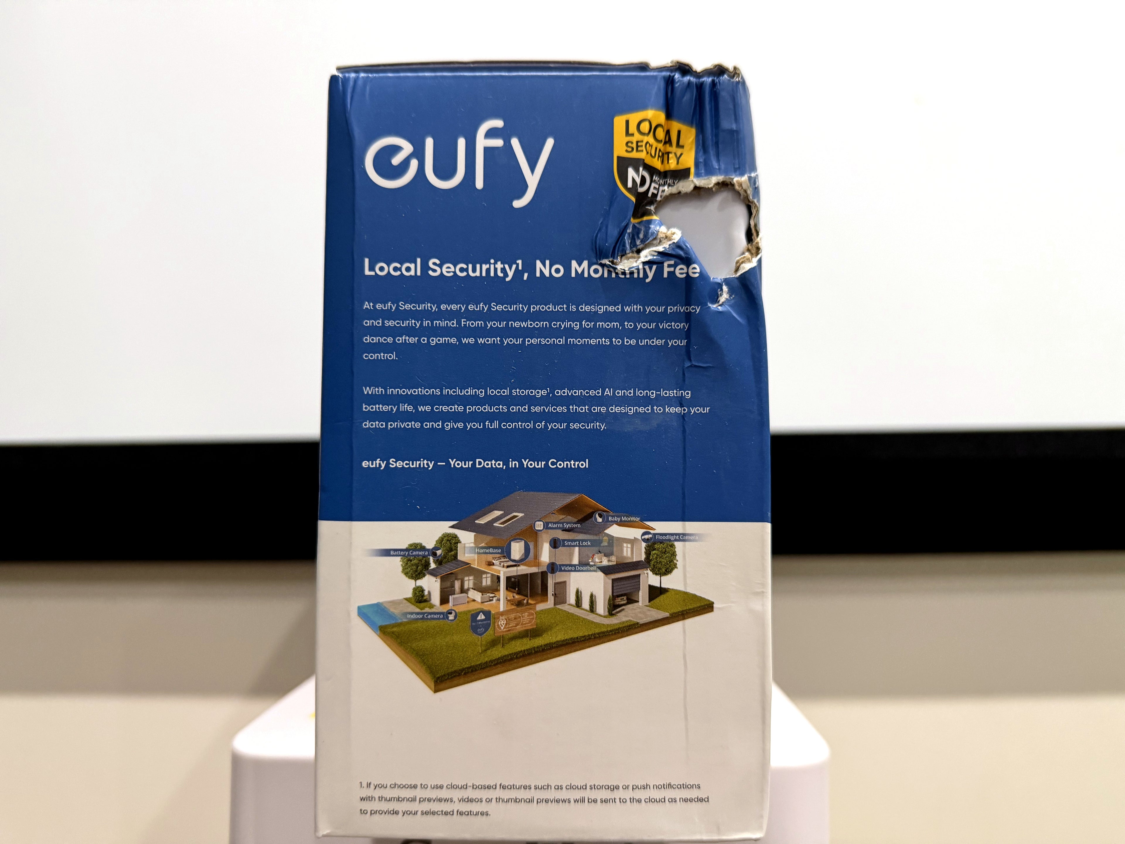 Eufy Security Solar Wall Light Cam S120 Security Camera | New/Box Damage